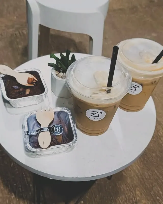 Es kopi susu ZITTU